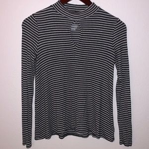 American Eagle Long Sleeve